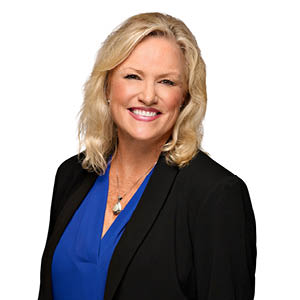 Kathy Naughton headshot